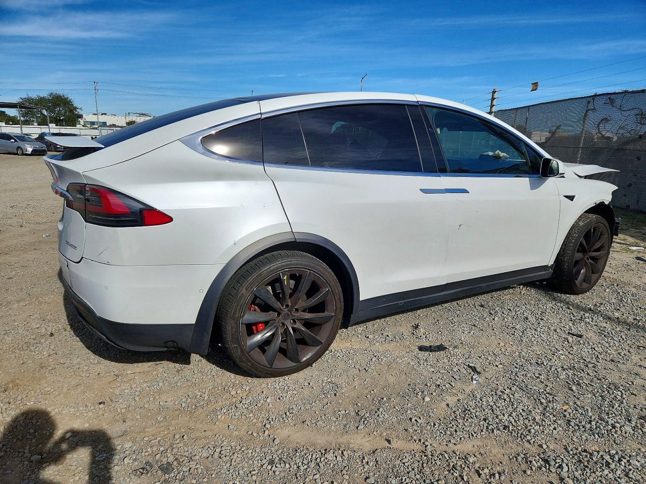 2019 Tesla Model X - Фото 3