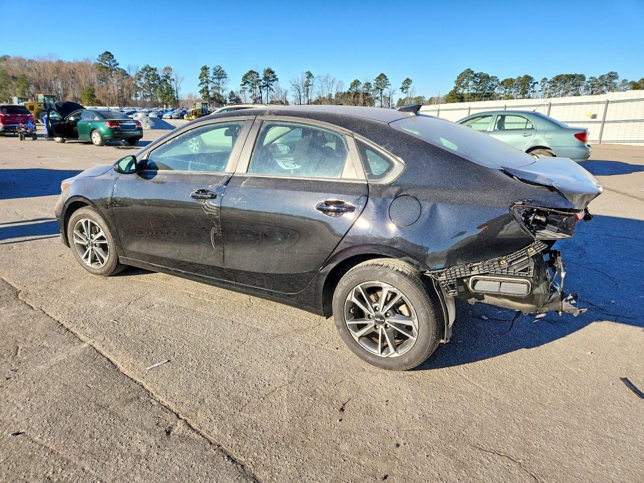 2024 Kia Forte Lx - Фото 2