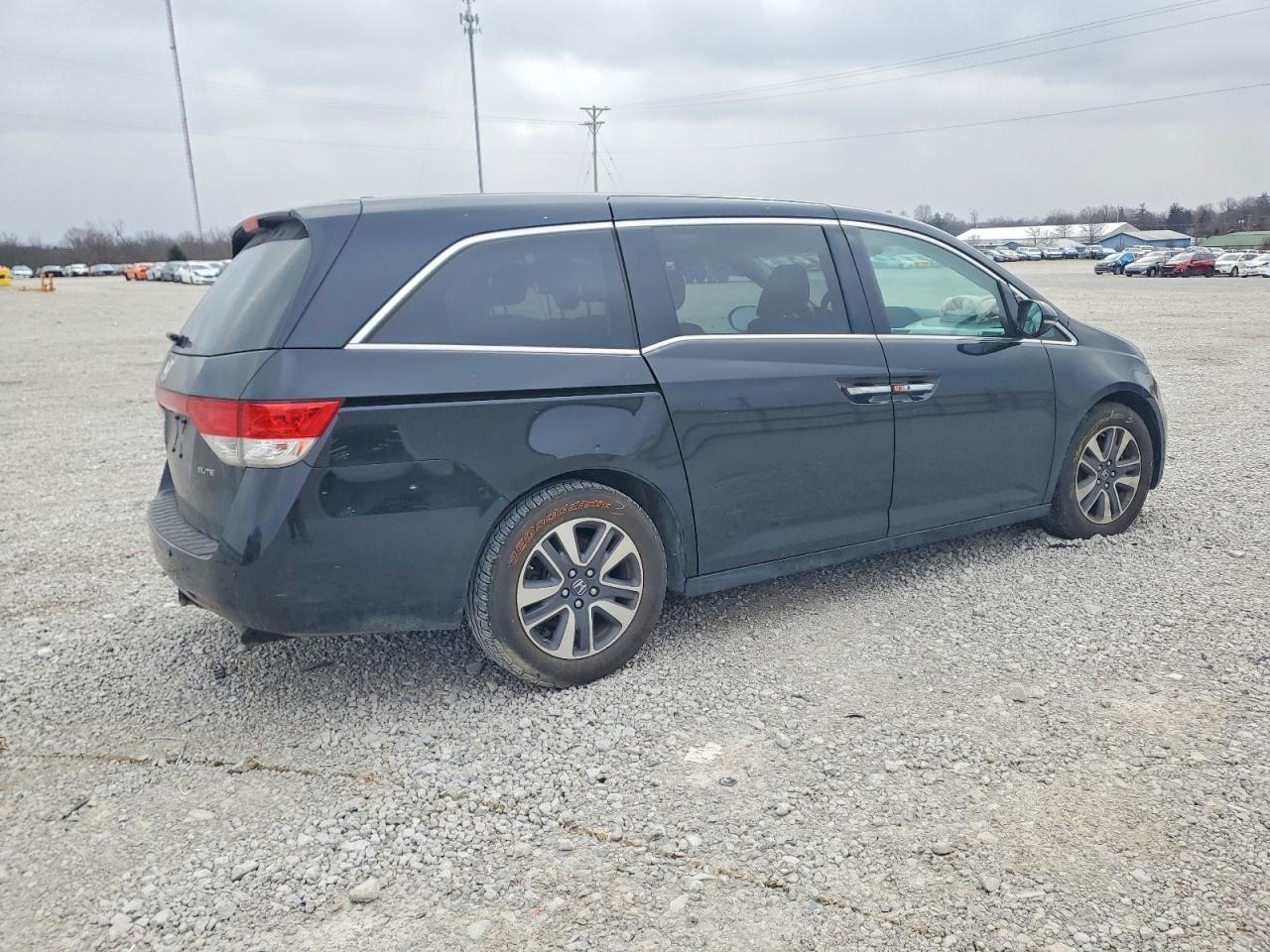 2016 Honda Odyssey Touring - Фото 3