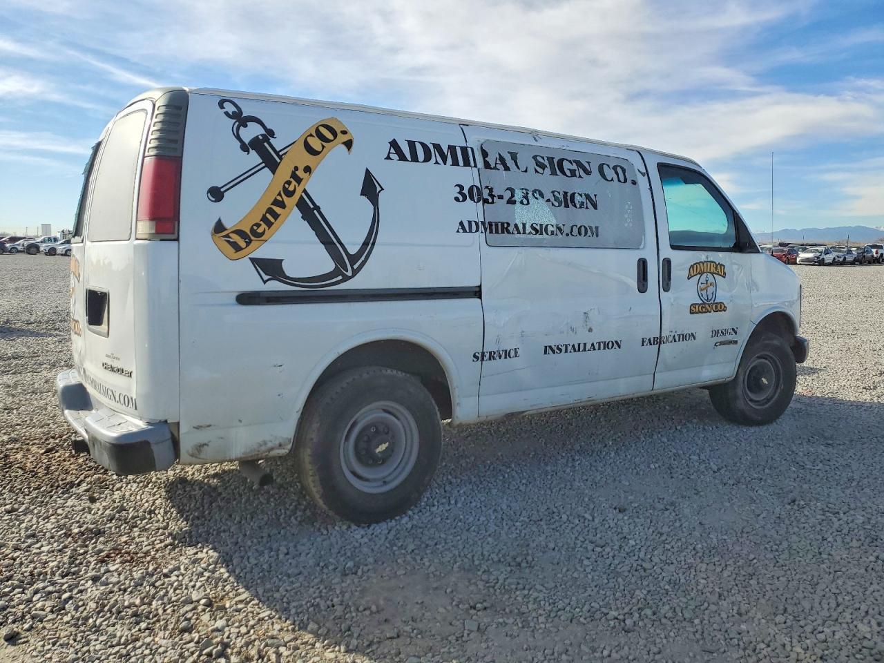2001 Chevrolet Express 2500 Delivery Van - Фото 3