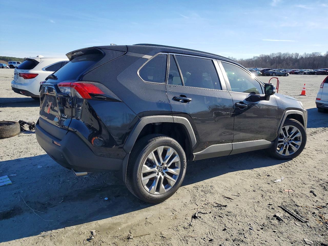 2024 Toyota Rav4 Xle Premium - Фото 3