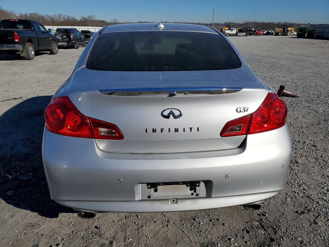 2012 Infiniti G37 Base - Фото 6
