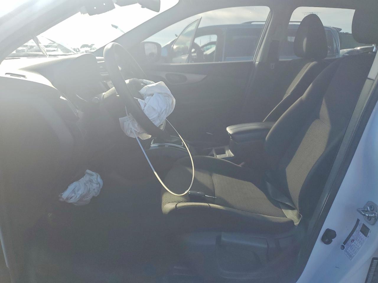 2021 Nissan Rogue Sport S - Фото 7