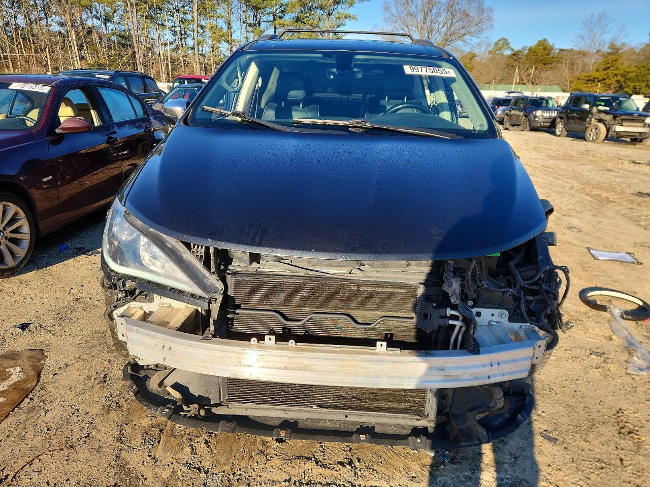 2018 Chrysler Pacifica Limited - Image 5