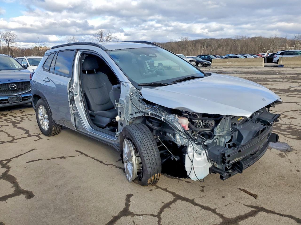 2024 Toyota Corolla Cross Le - Фото 4