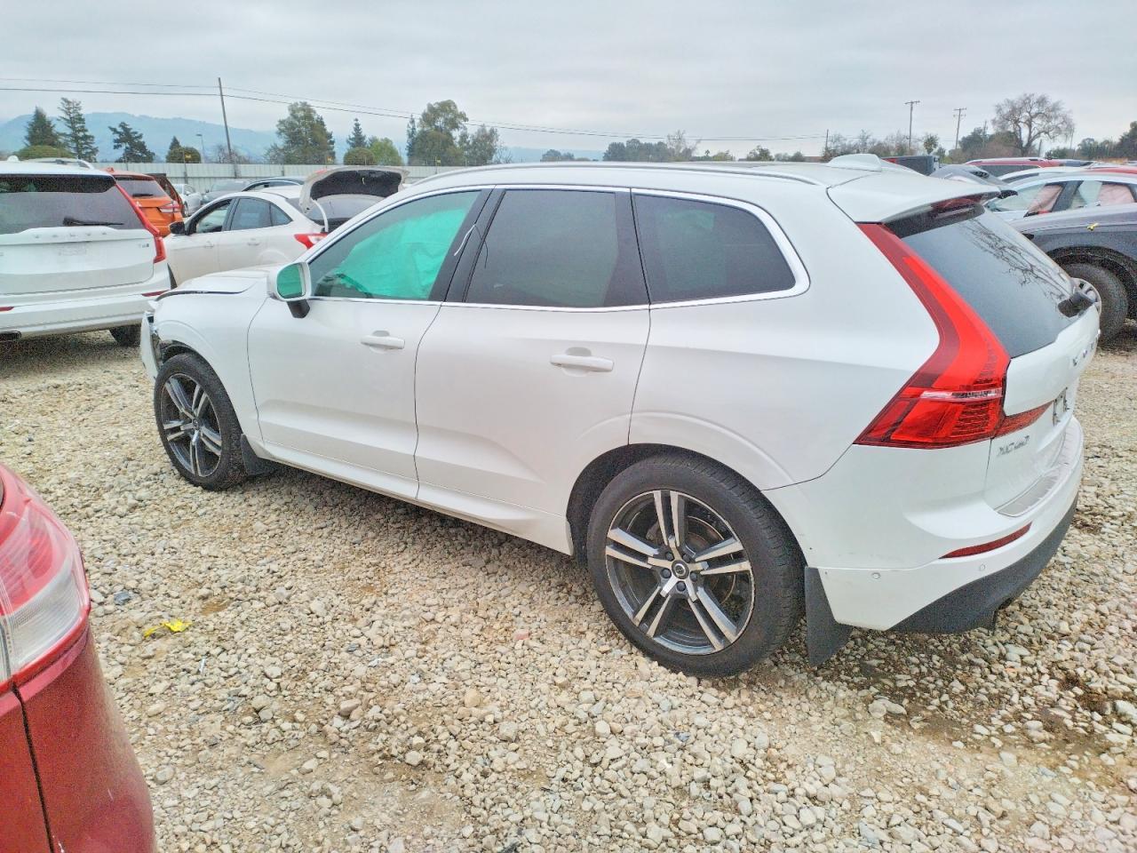 2019 Volvo Xc60 T5 Momentum - Image 2