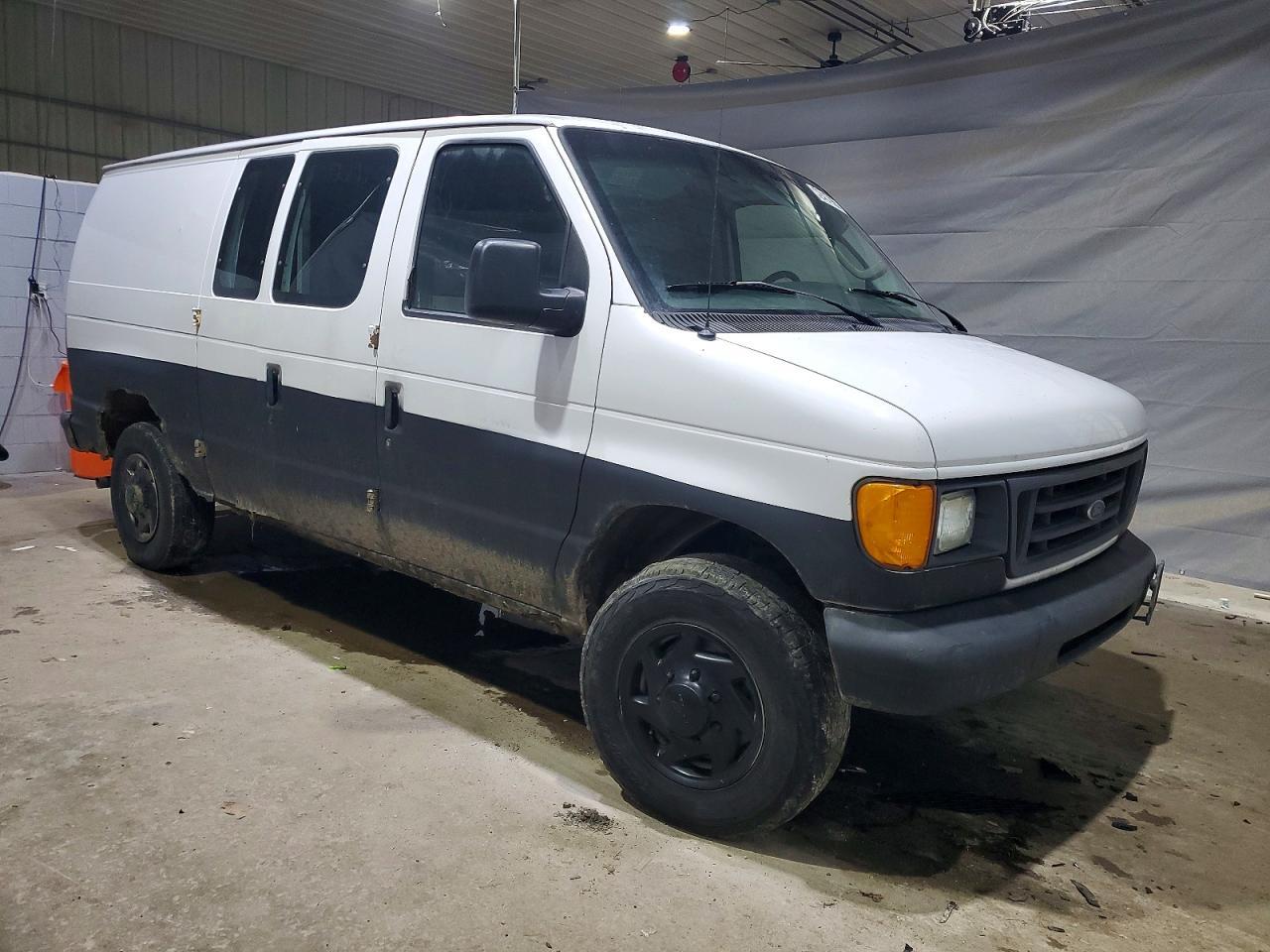 2007 Ford Econoline E250 Van - Фото 4