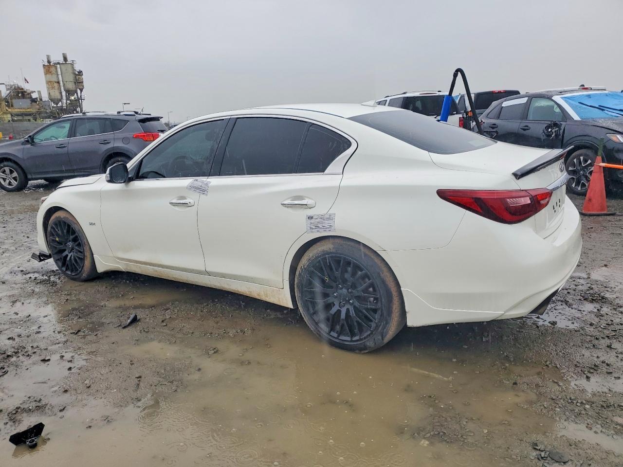 2018 Infiniti Q50 Luxe - Фото 2