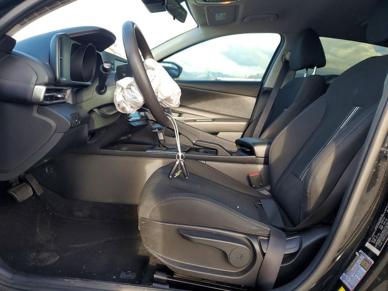 2022 Hyundai Elantra Sel - Image 7