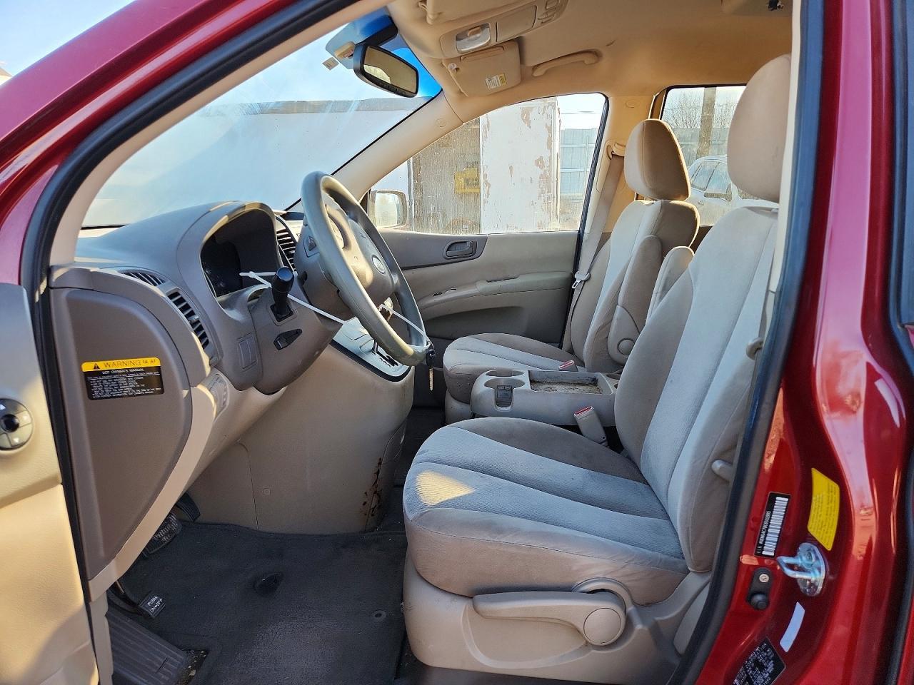 2012 Kia Sedona Lx - Фото 7