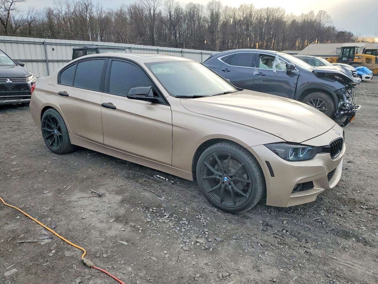 2013 BMW 328 Xi Sulev - Image 4