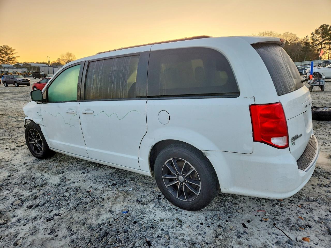 2018 Dodge Grand Caravan Gt - Фото 2