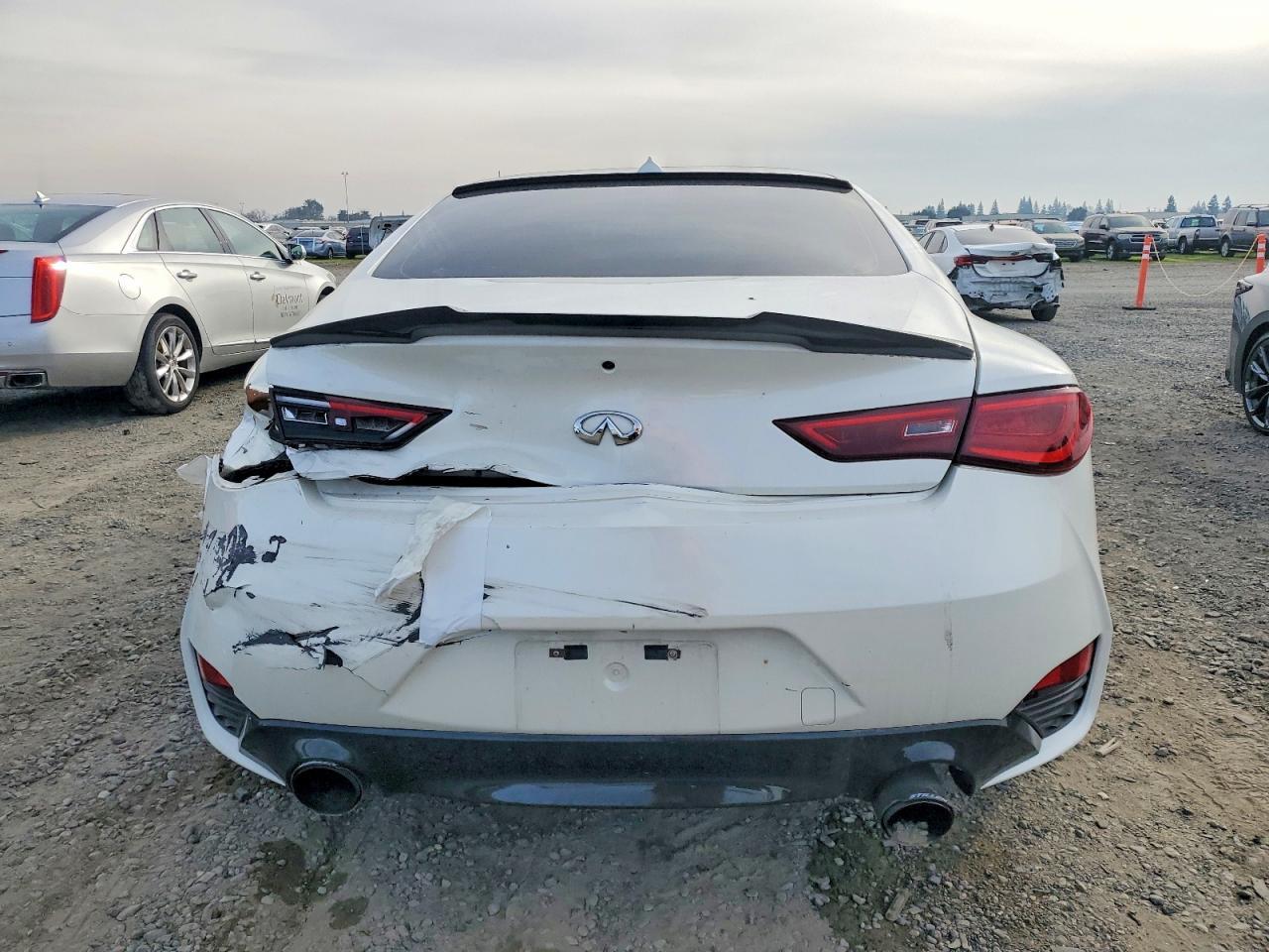 2017 Infiniti Q60 Premium - Image 6