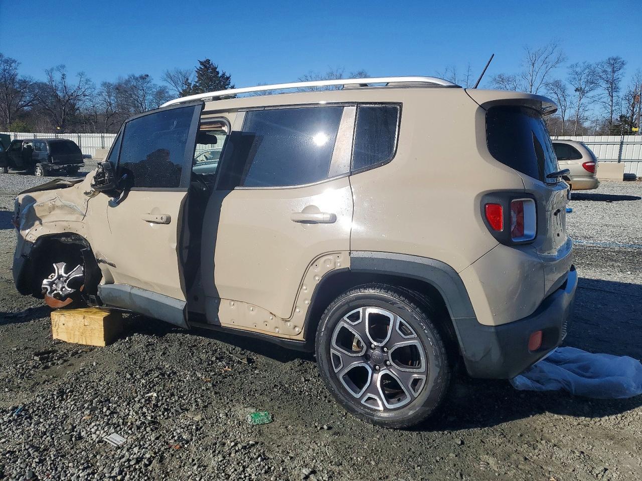 2016 Jeep Renegade Limited - Фото 2
