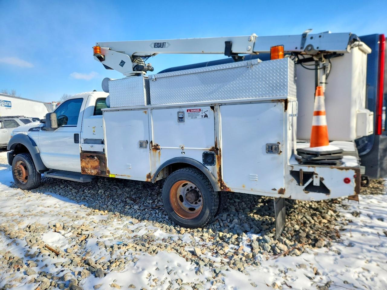 2013 Ford F450 Super Duty - Image 2