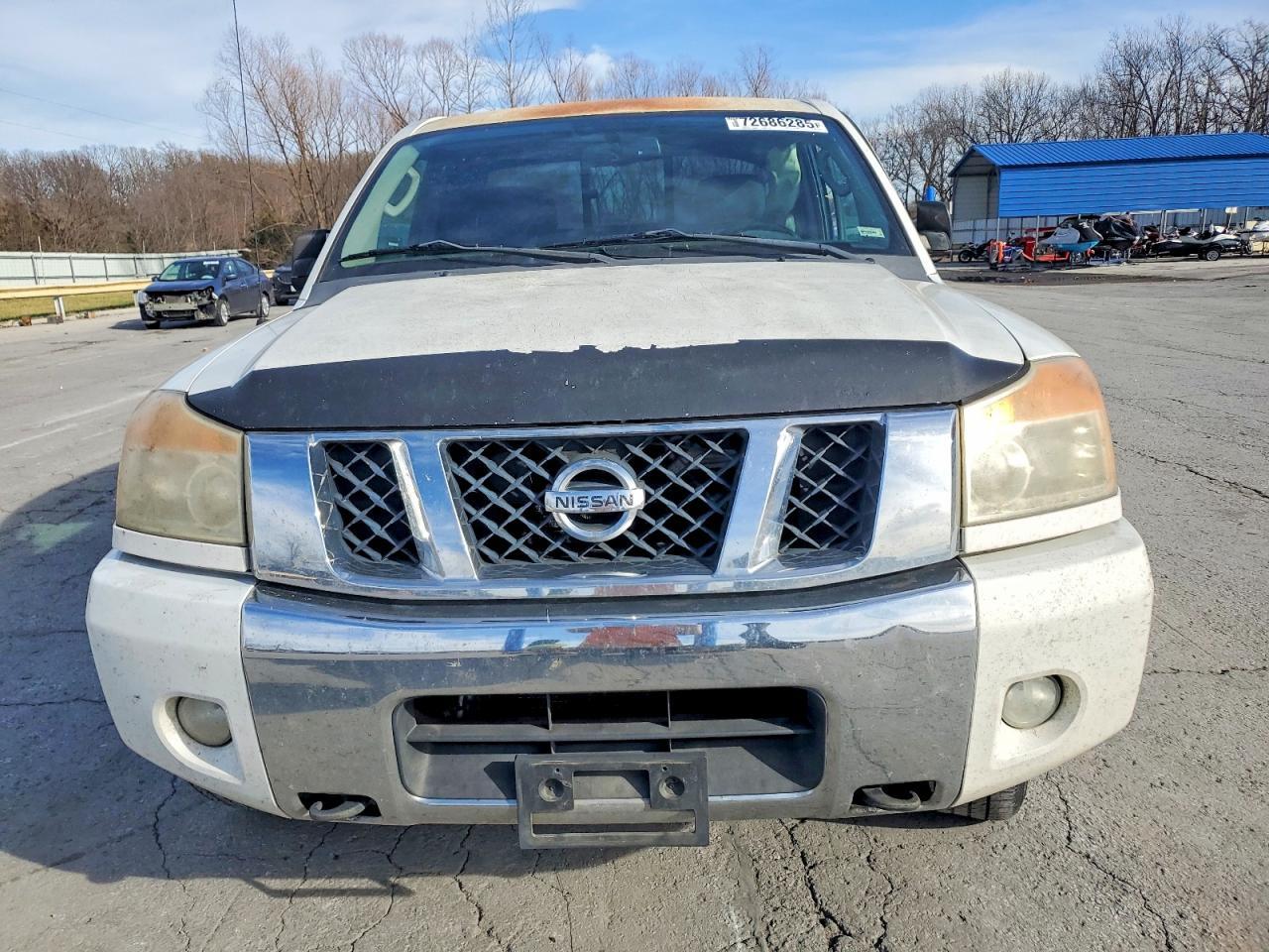 2010 Nissan Titan Xe - Image 5