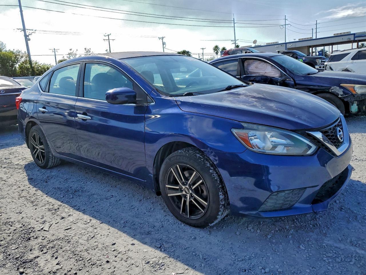 2016 Nissan Sentra S - Фото 4