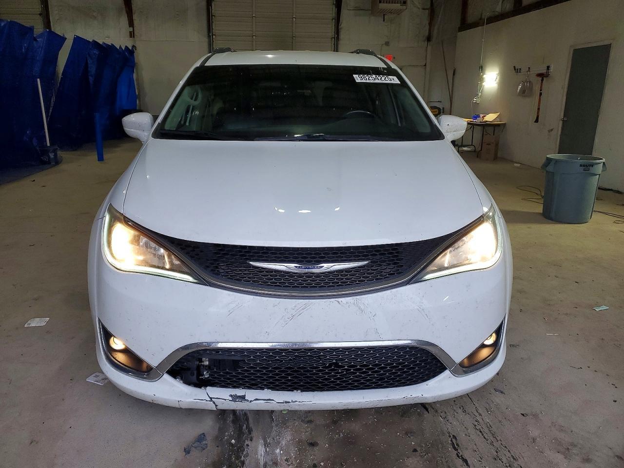 2019 Chrysler Pacifica Touring L - Фото 5
