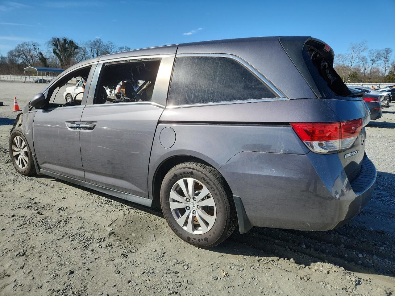 2014 Honda Odyssey - Фото 2