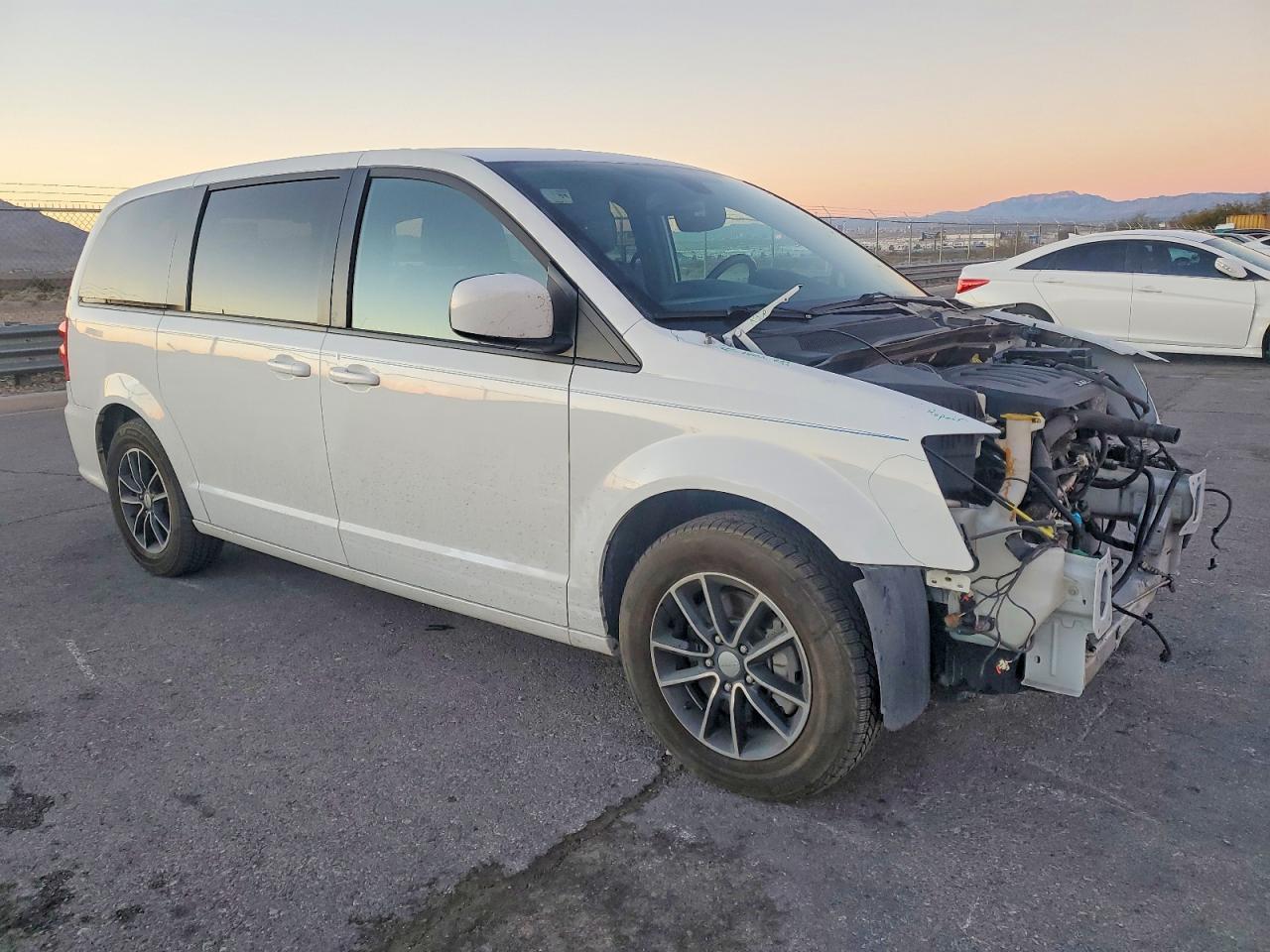 2018 Dodge Grand Caravan Sxt - Image 4