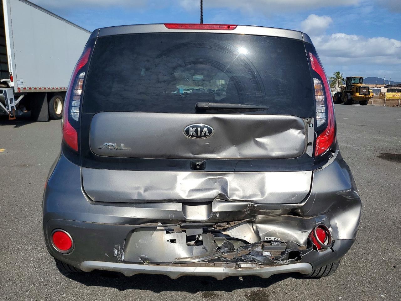 2017 Kia Soul + - Фото 6