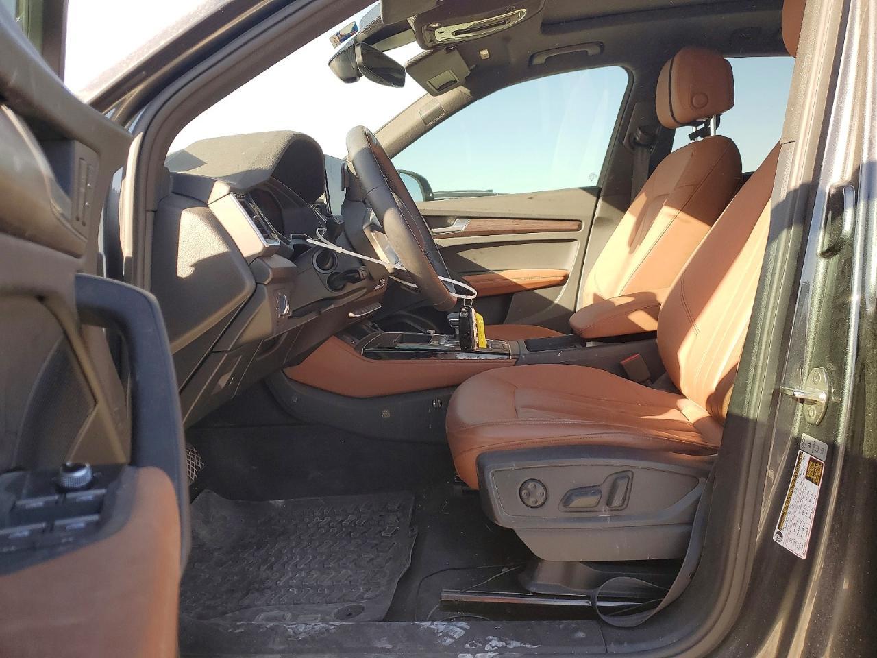 2023 Audi Q5 Premium Plus 45 - Image 7