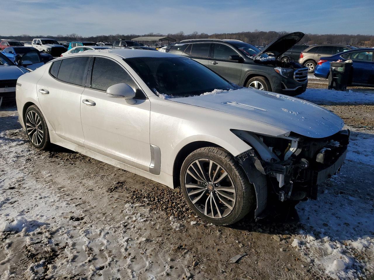 2019 Kia Stinger - Фото 4