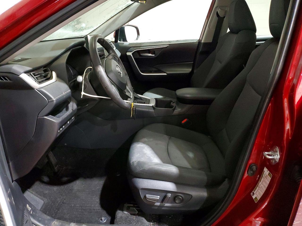 2025 Toyota Rav4 Xle - Image 7