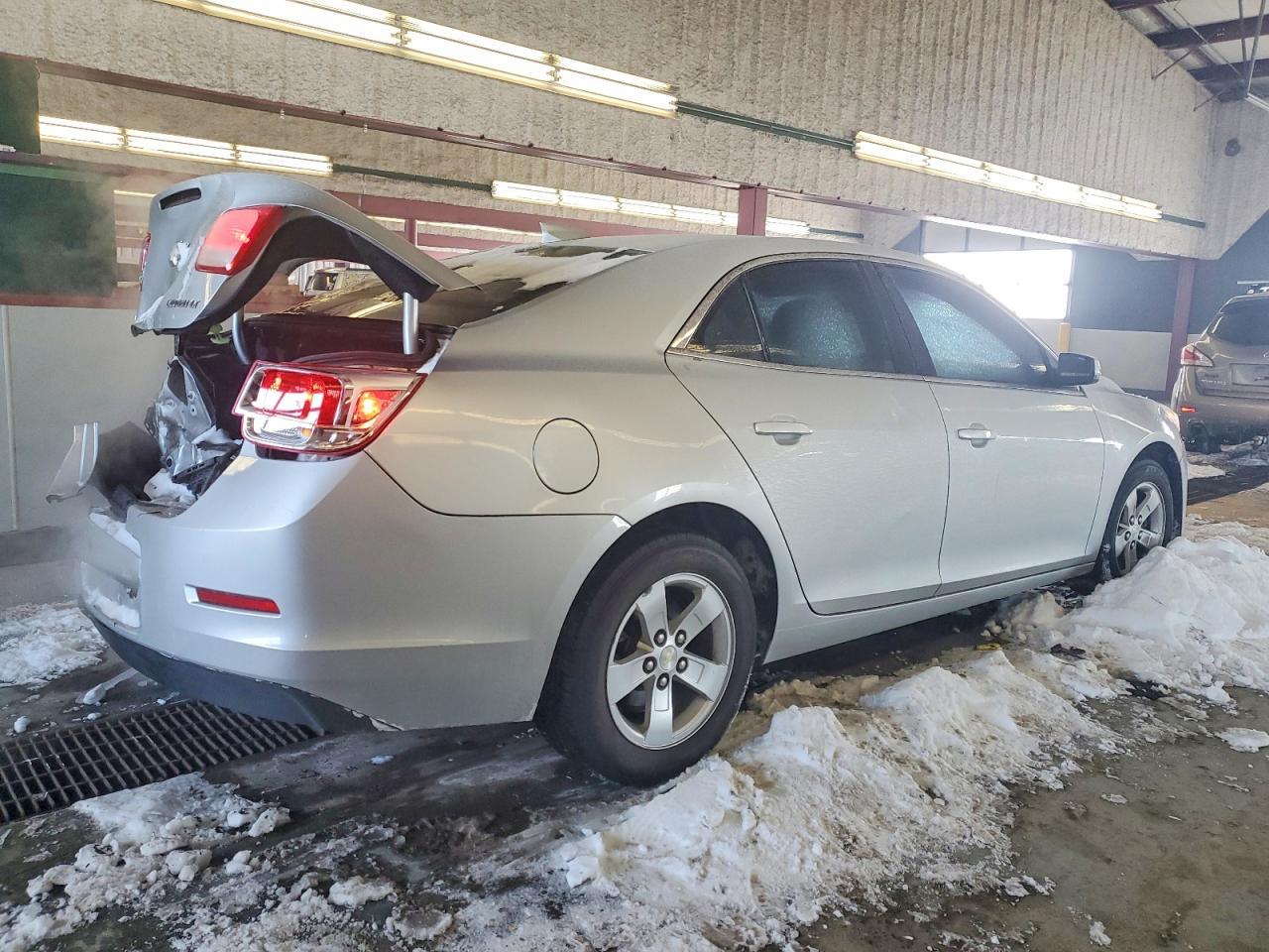 2016 Chevrolet Malibu Limited Lt - Image 3