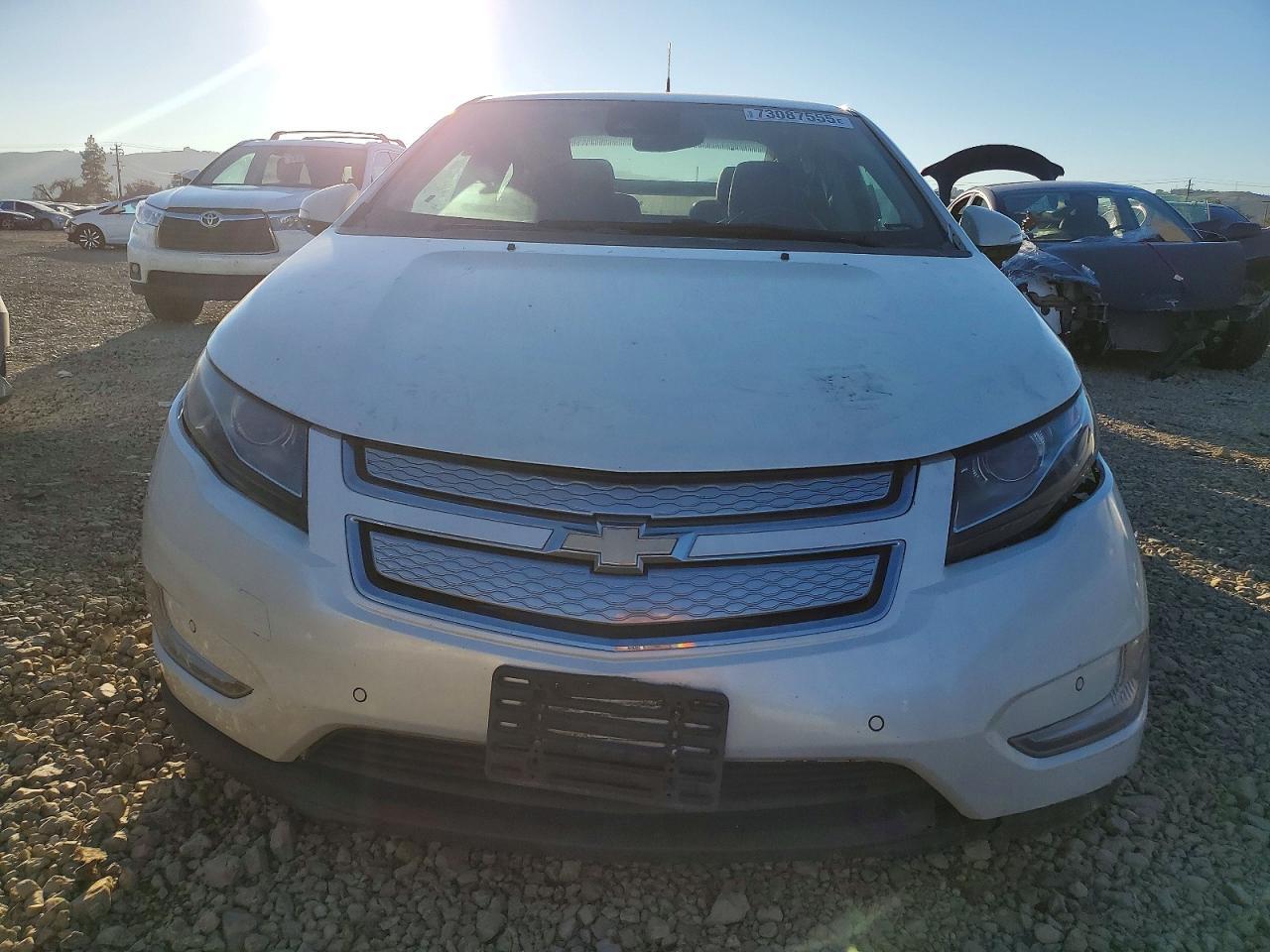 2014 Chevrolet Volt - Image 5