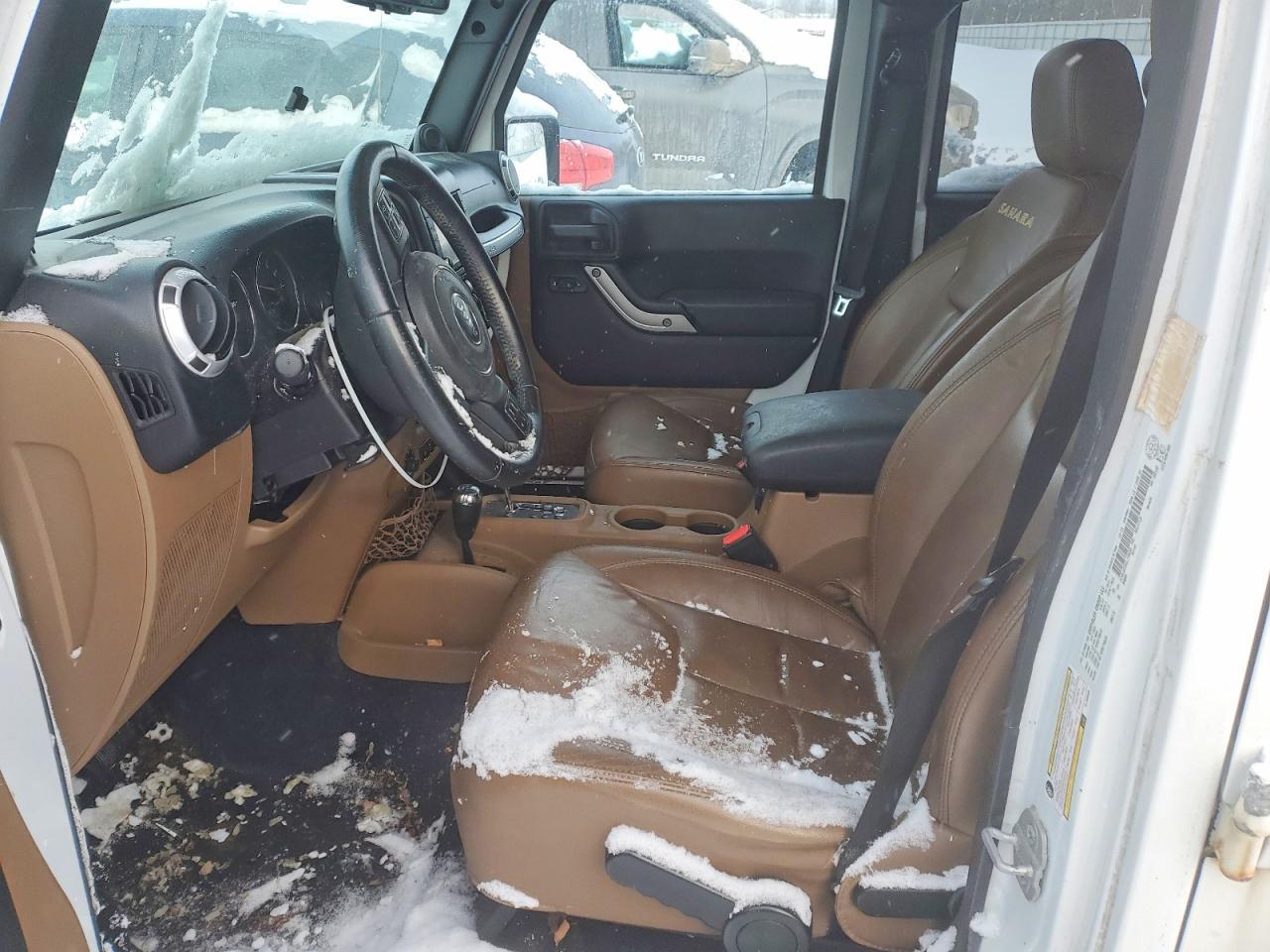 2014 Jeep Wrangler Unlimited Sahara - Фото 7