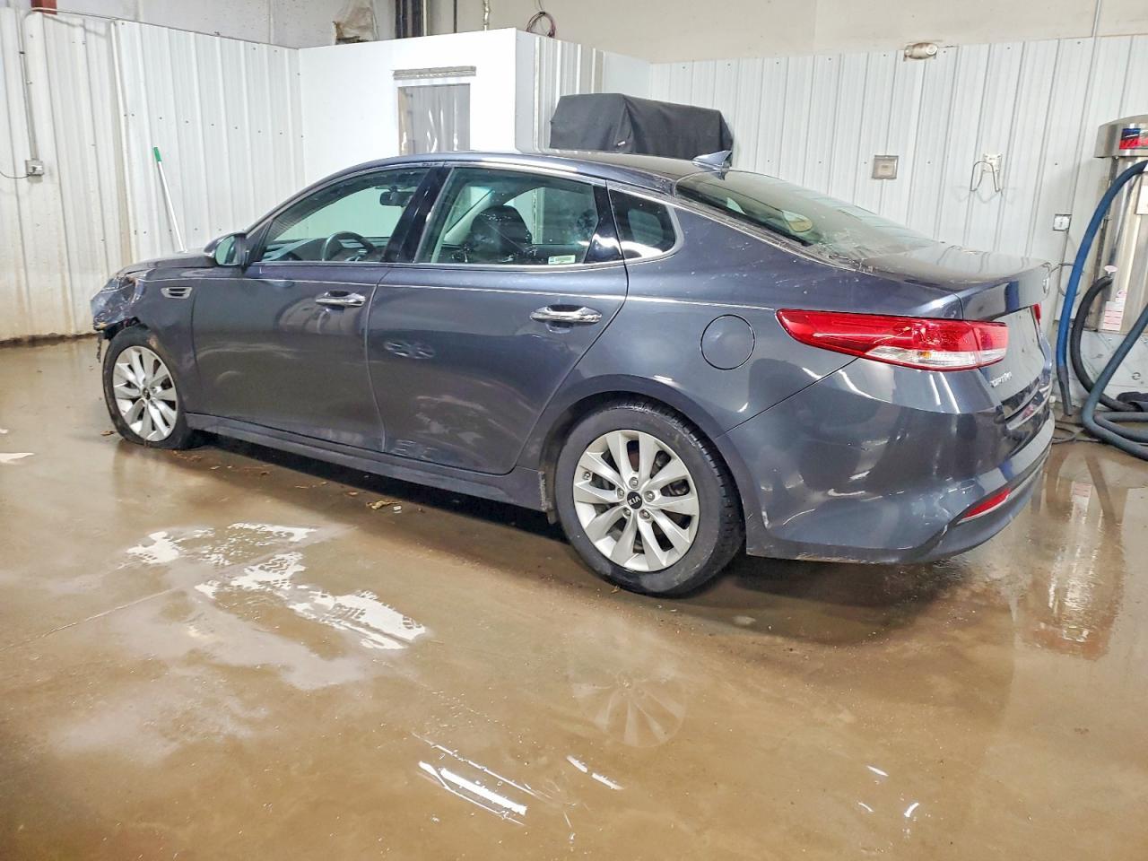 2018 Kia Optima Ex - Фото 2