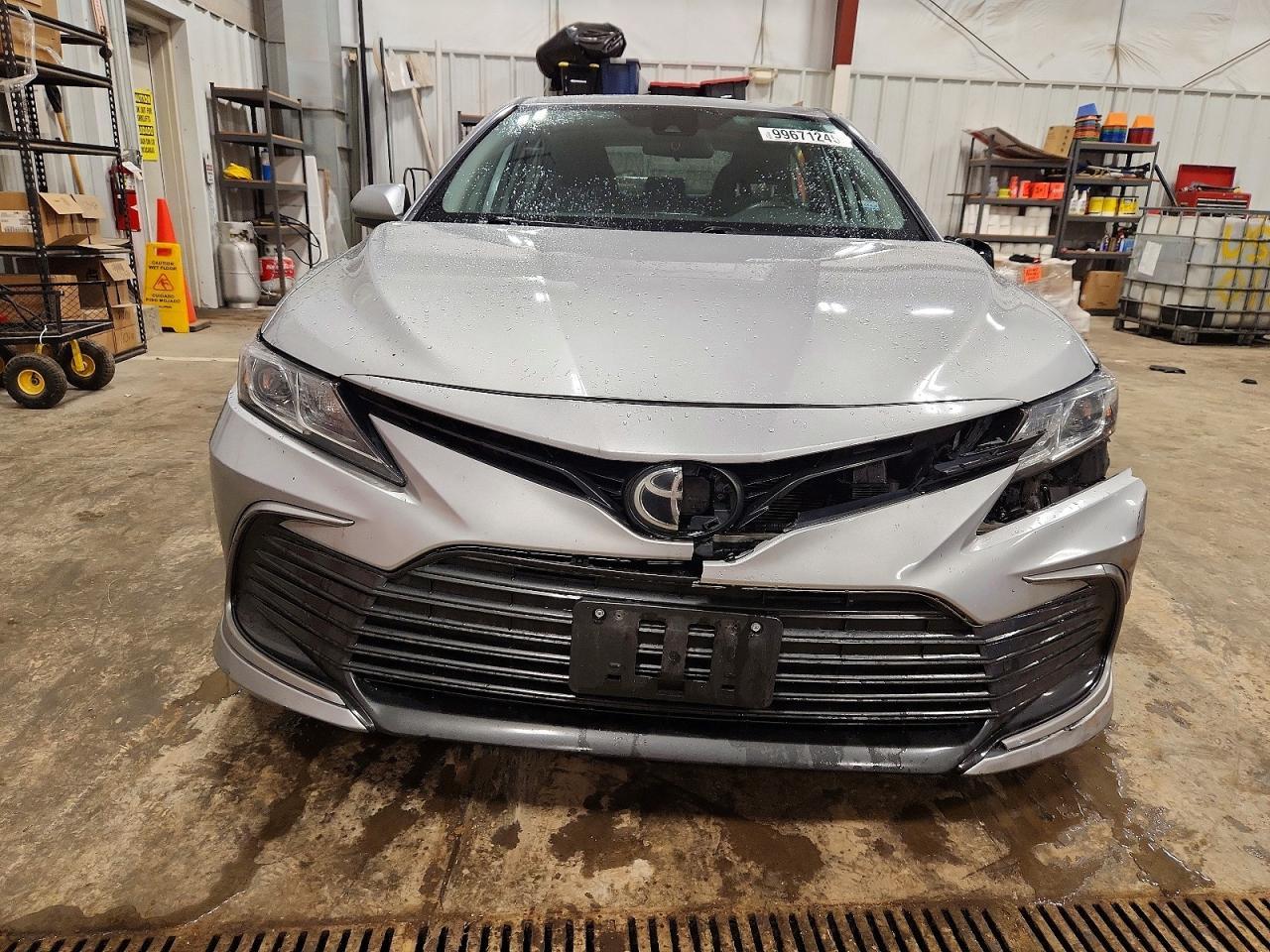 2021 Toyota Camry Le - Image 5