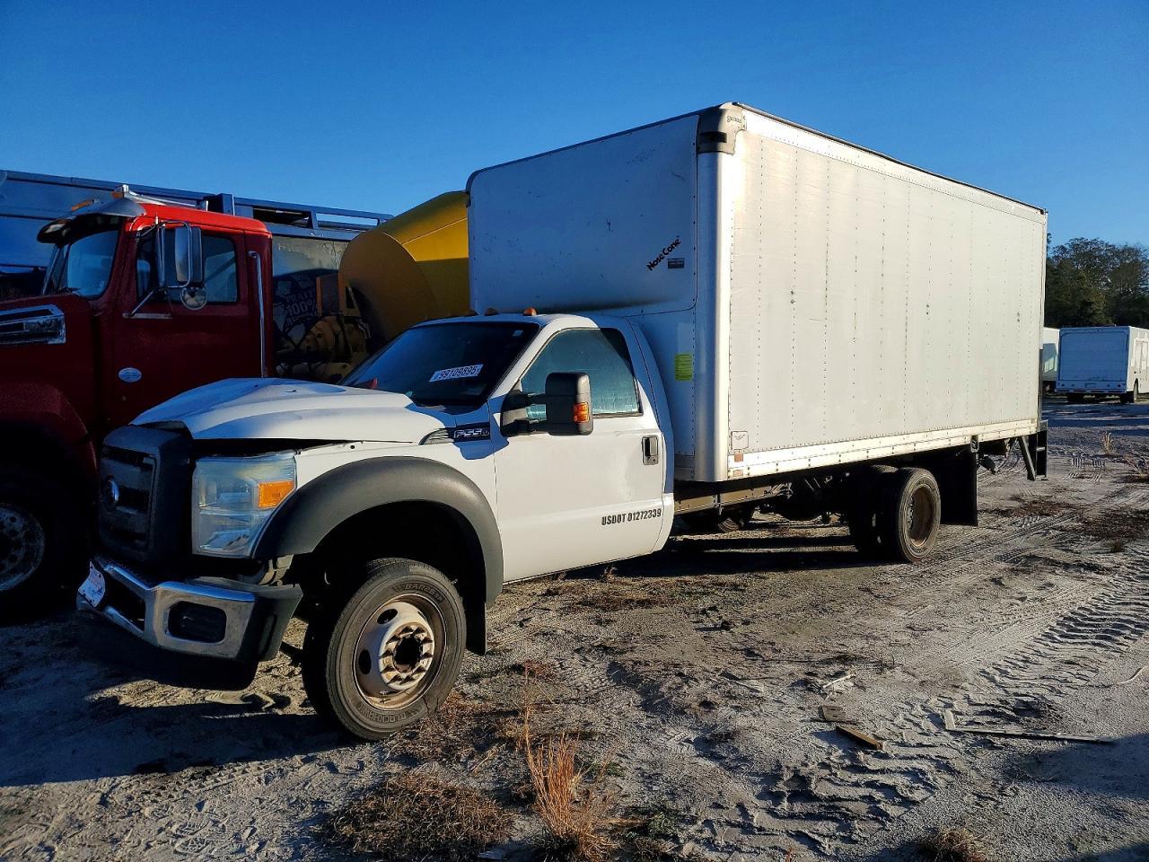 2016 Ford F550 Super Duty Box Truck
