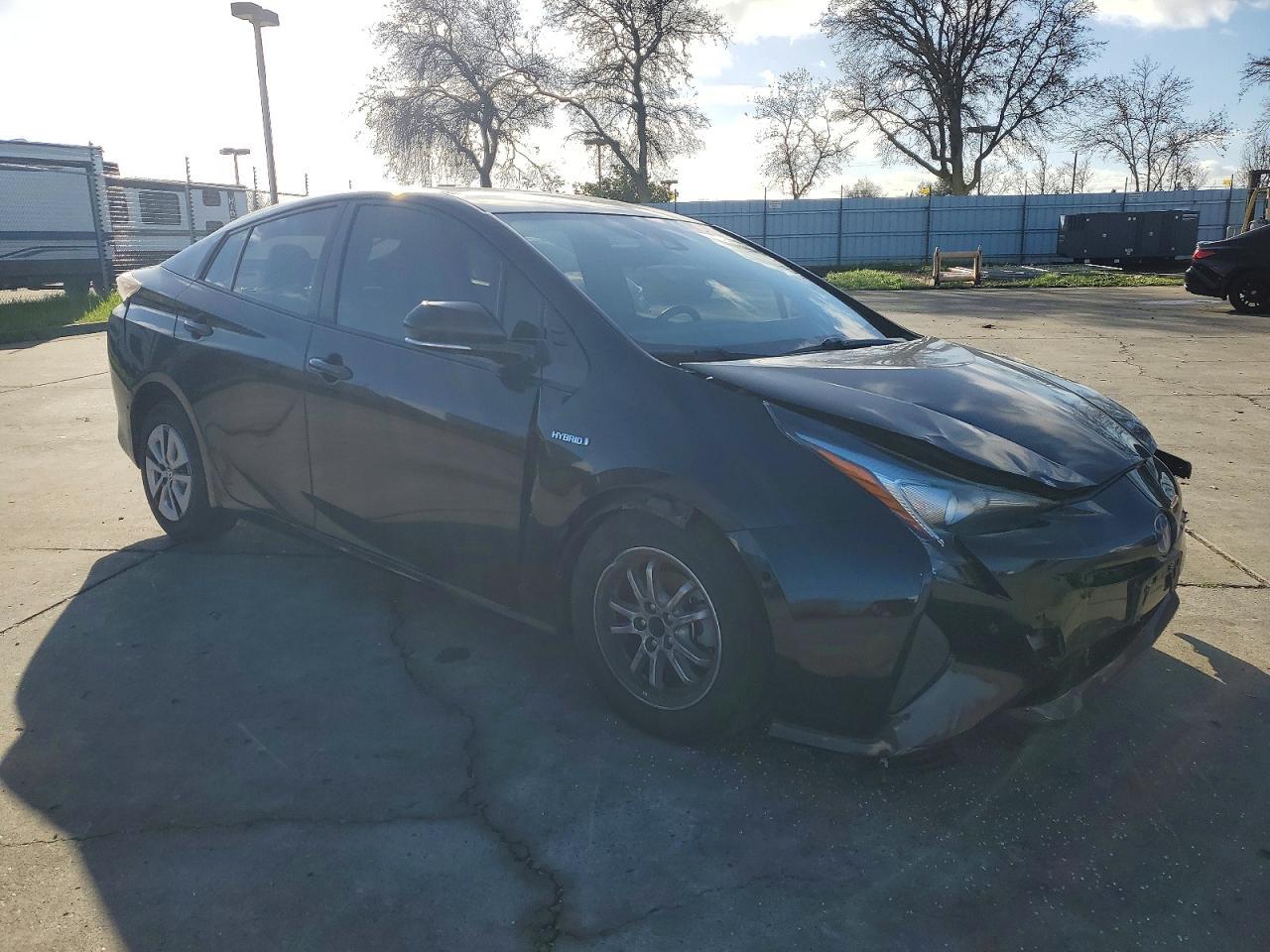 2018 Toyota Prius - Image 4