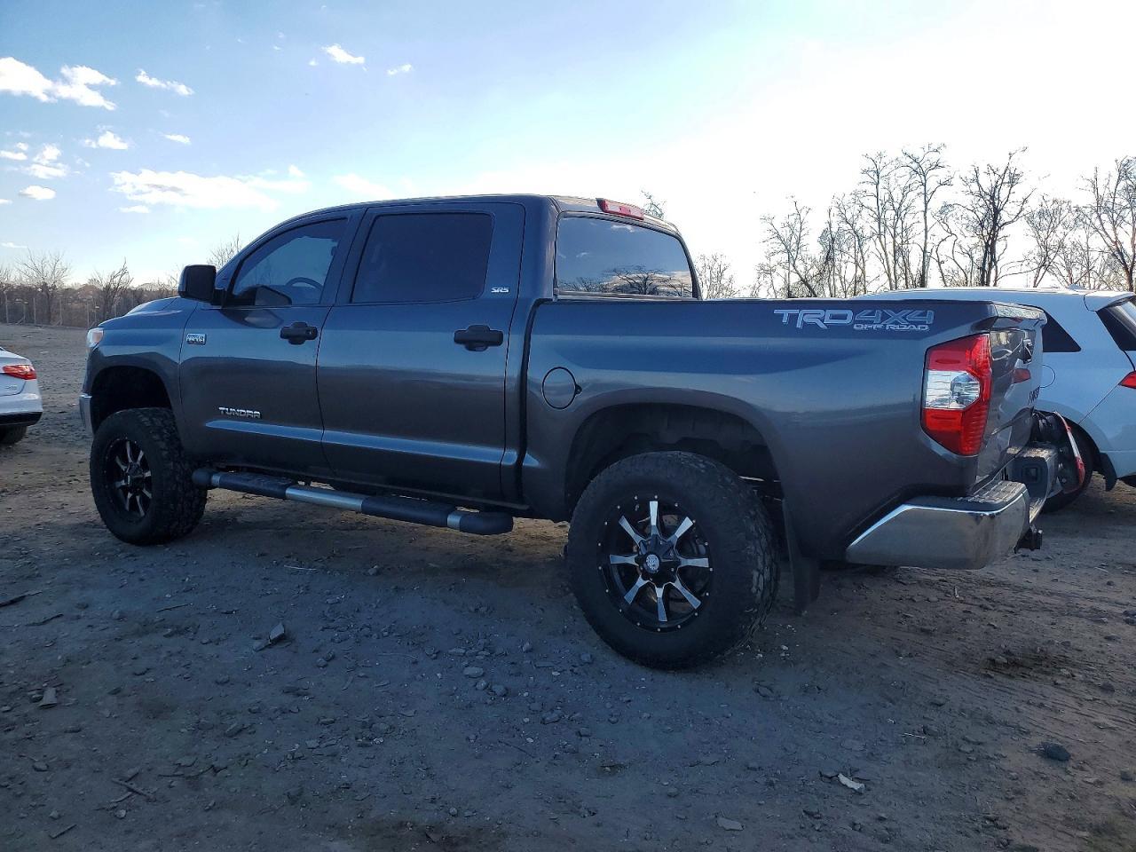 2015 Toyota Tundra - Фото 2