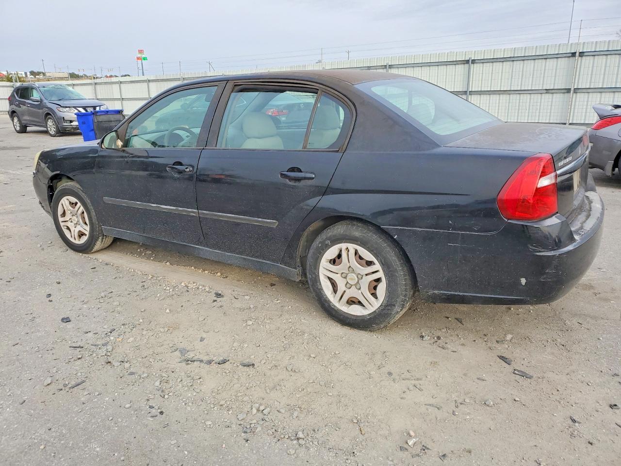 2005 Chevrolet Malibu - Image 2