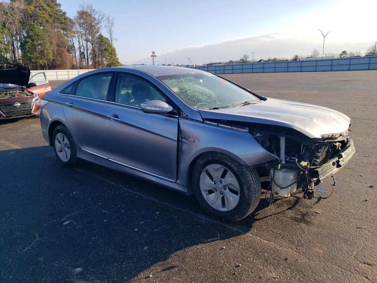 2014 Hyundai Sonata Hybrid - Фото 4