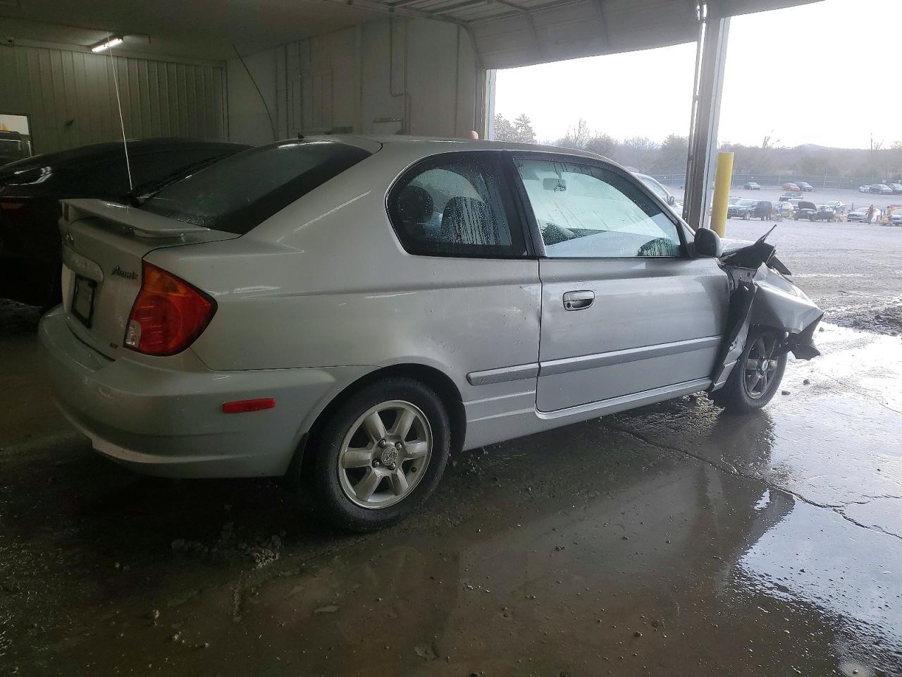 2005 Hyundai Accent Gs - Фото 3