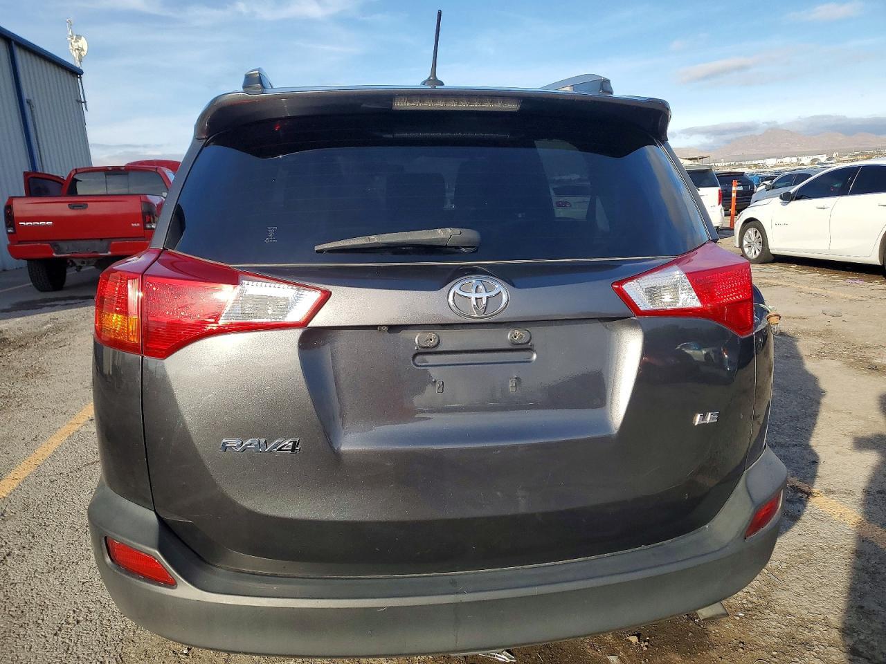 2015 Toyota Rav4 Le - Image 6