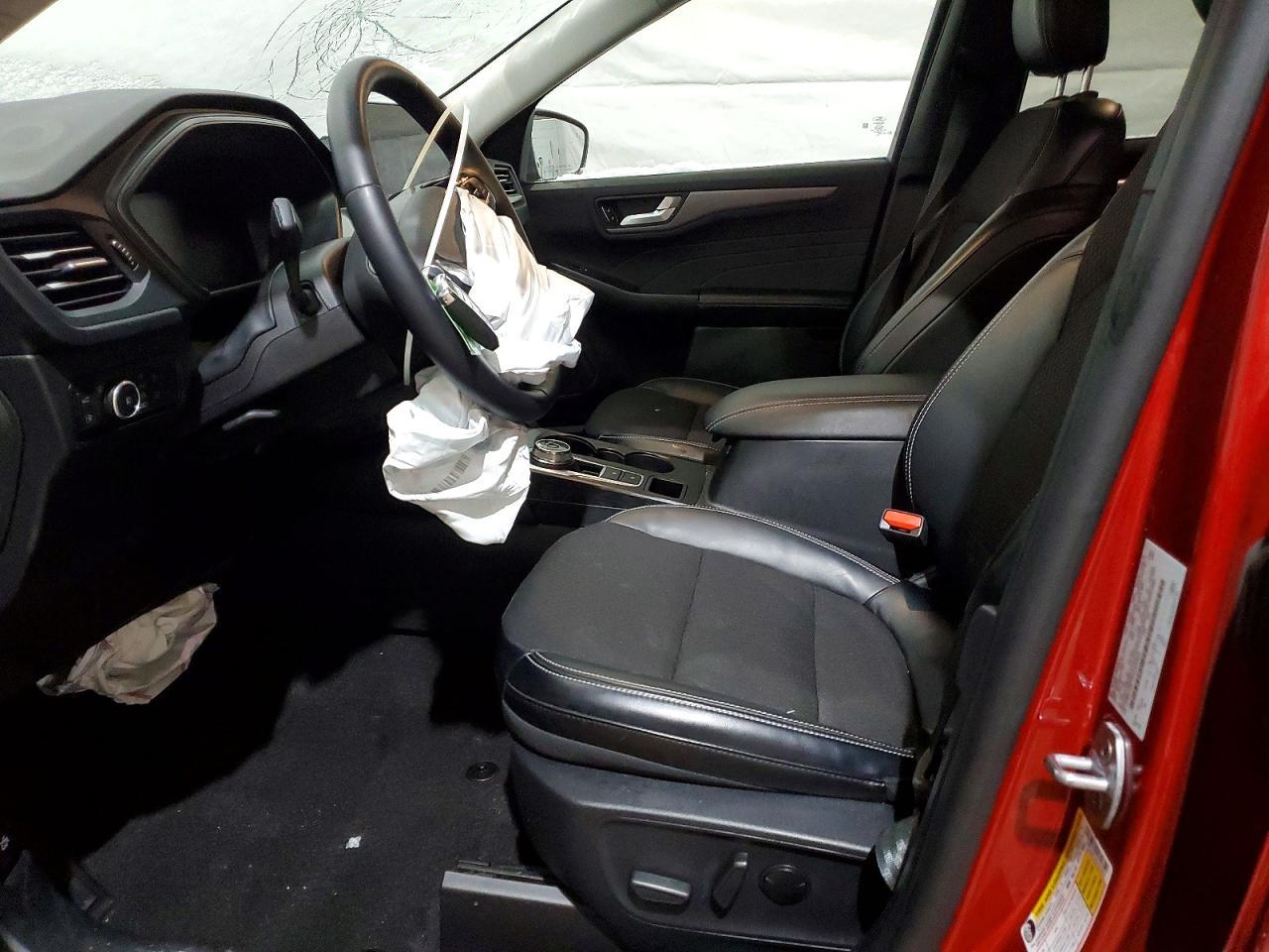 2025 Ford Escape - Image 7