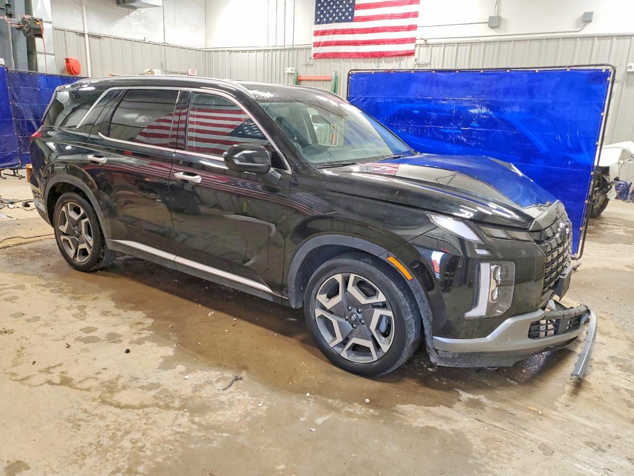 2023 Hyundai Palisade Limited - Image 4