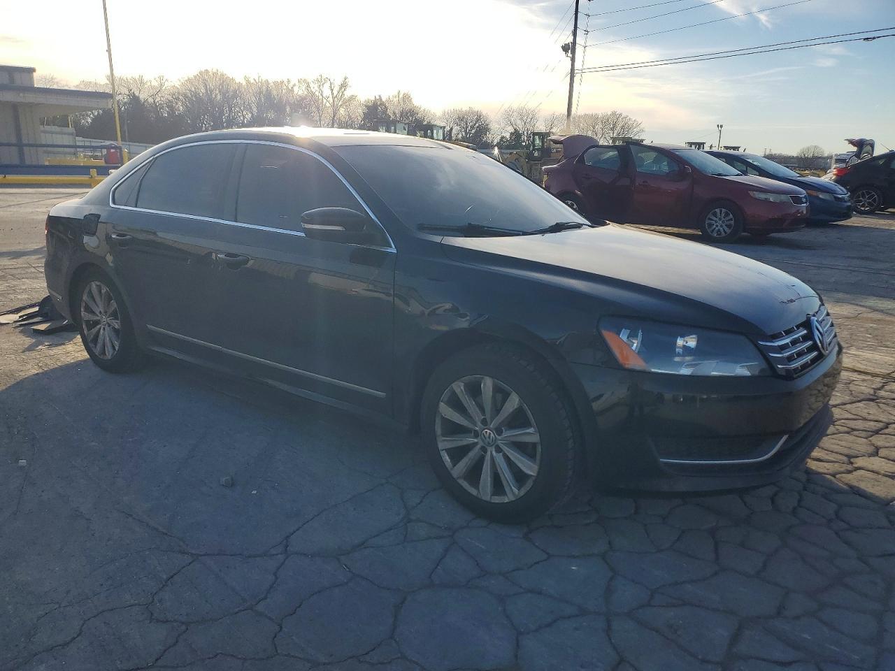 2013 Volkswagen Passat Sel - Фото 4