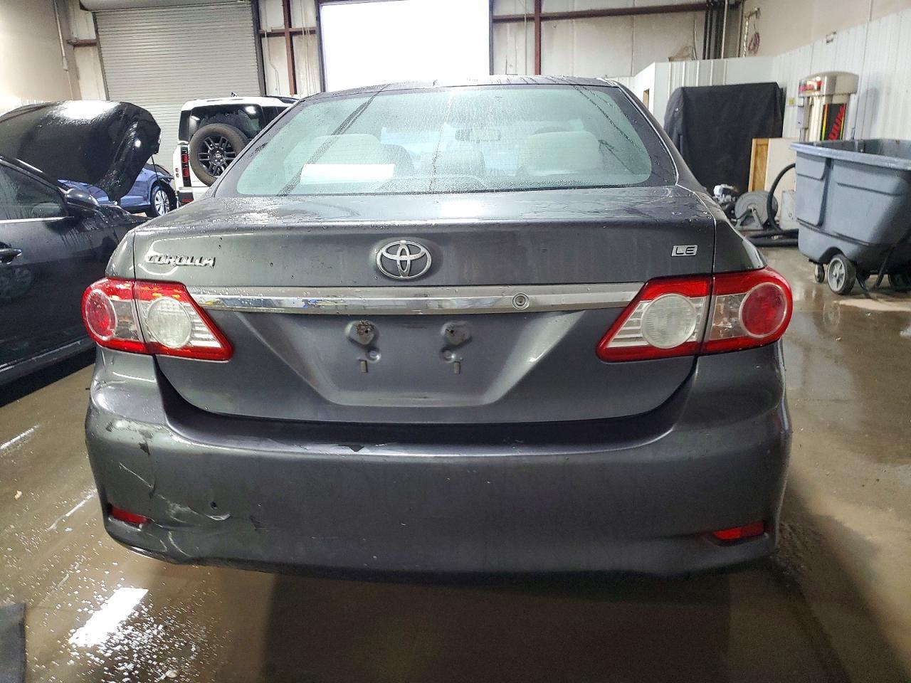 2013 Toyota Corolla Le - Фото 6