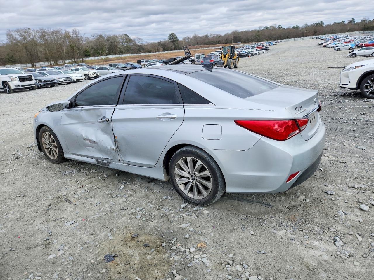 2014 Hyundai Sonata Se - Image 2