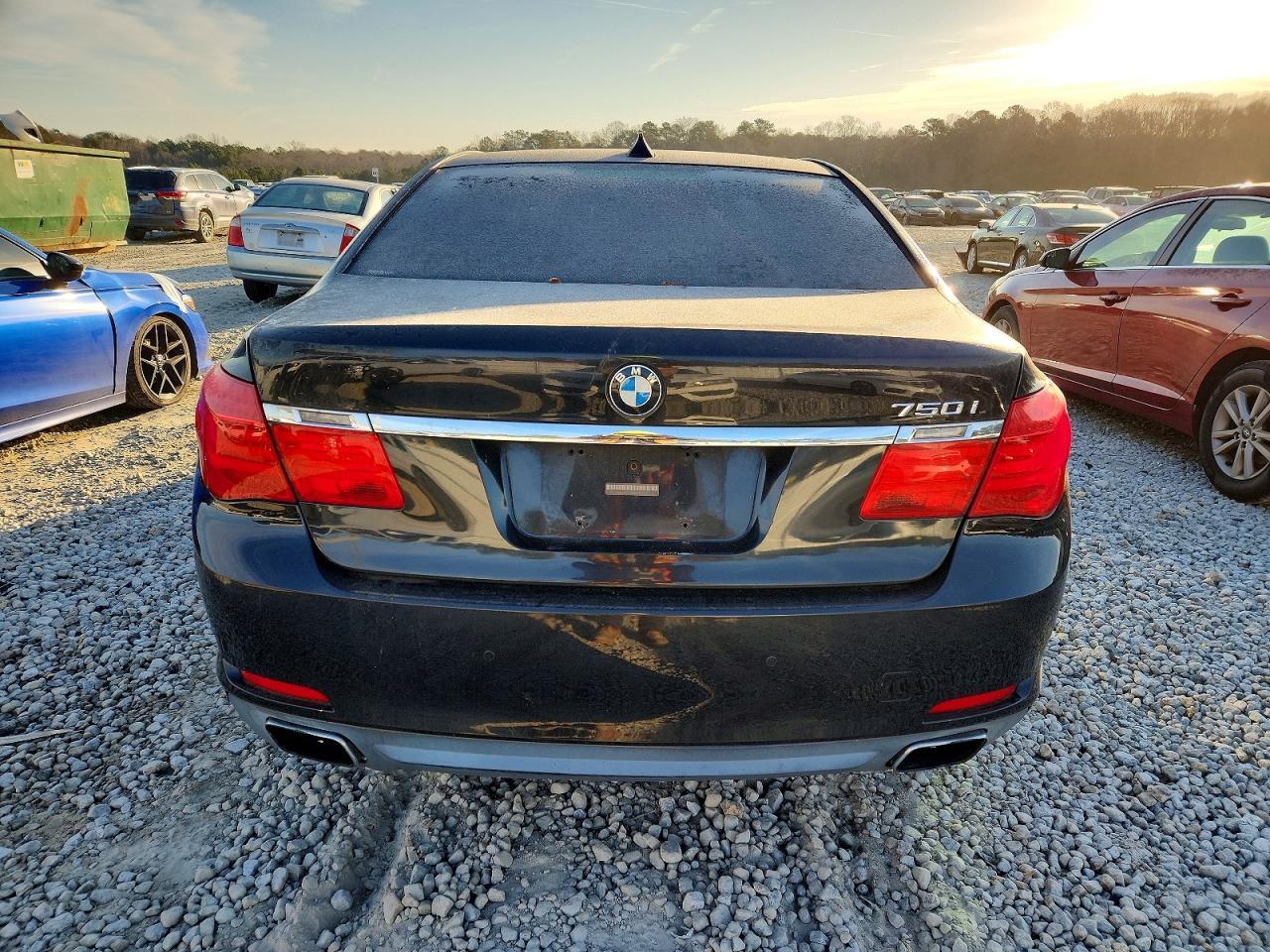 2012 BMW 750 - Image 6