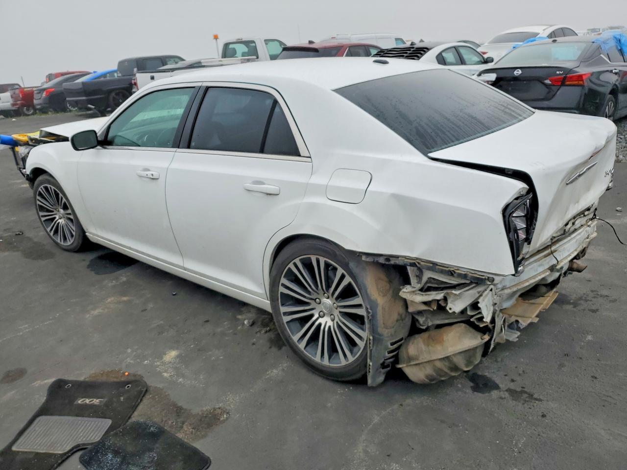 2012 Chrysler 300 S - Фото 2