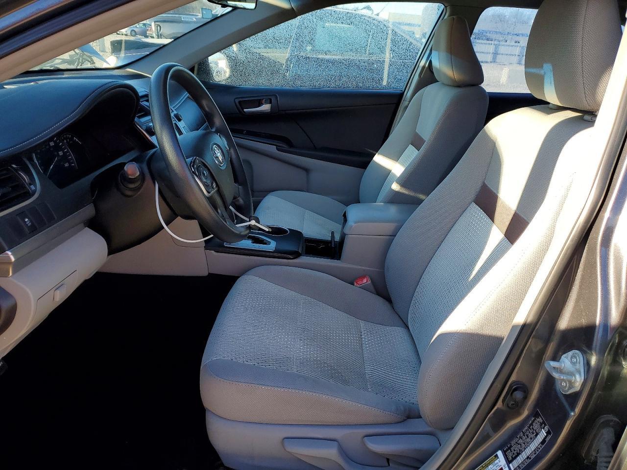 2012 Toyota Camry Le - Фото 7