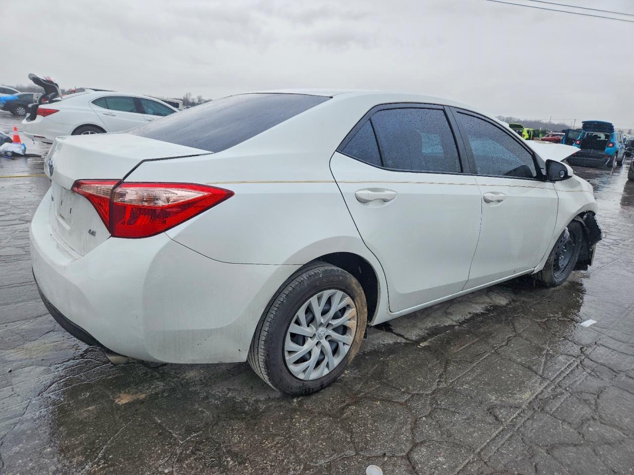 2017 Toyota Corolla L - Фото 3