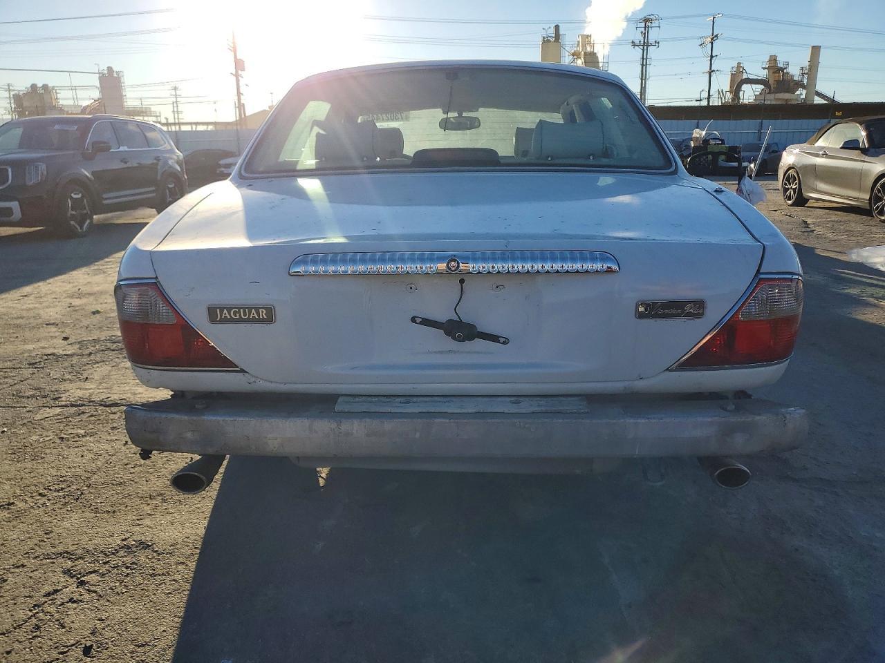 1998 Jaguar Vandenplas - Image 6